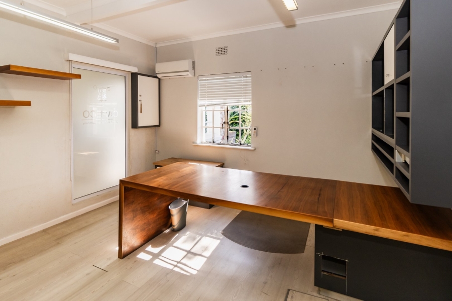 To Let commercial Property for Rent in Charlo Eastern Cape